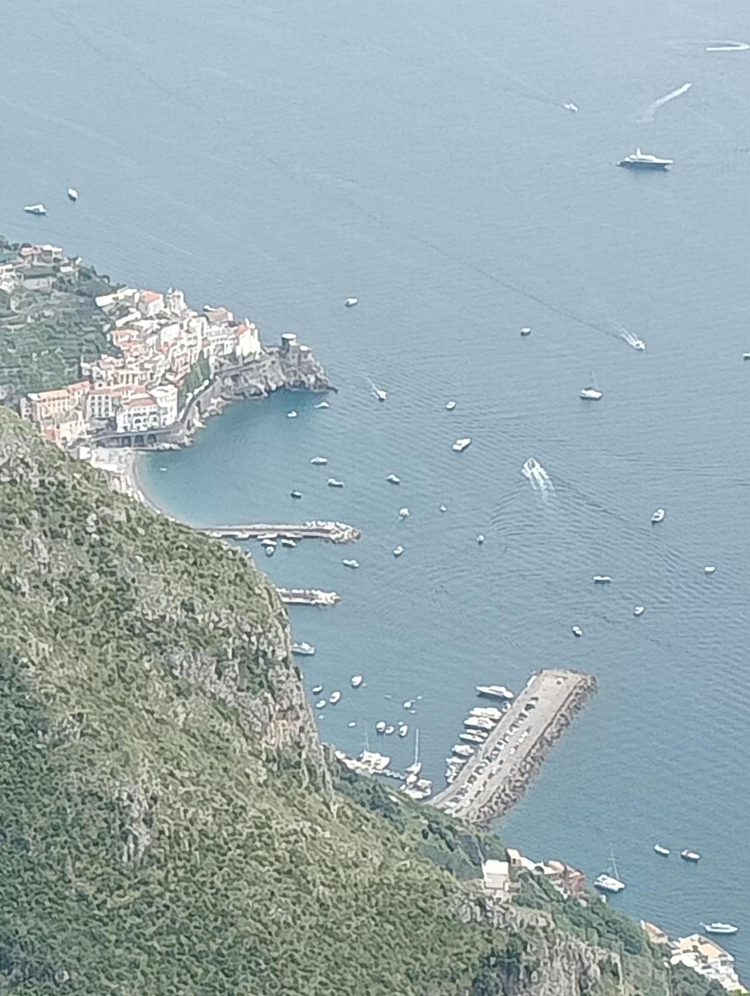 A Un Passo Dagli Dei Bed & Breakfast Pimonte Bagian luar foto